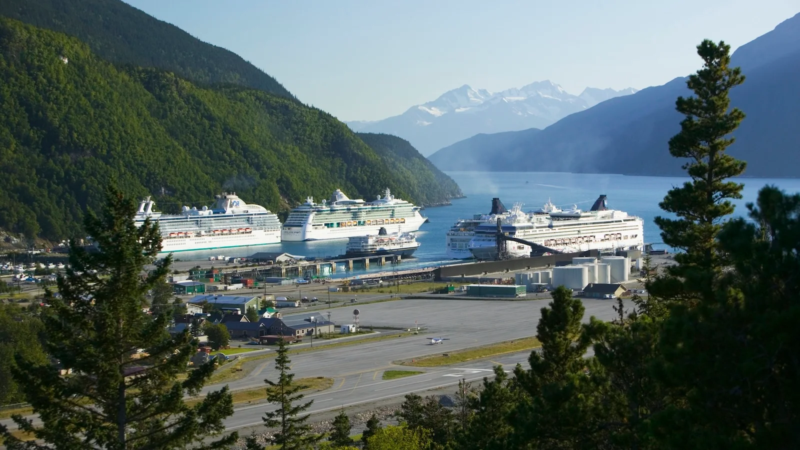 The ultimate guide to Alaska cruise ports and attractions Image